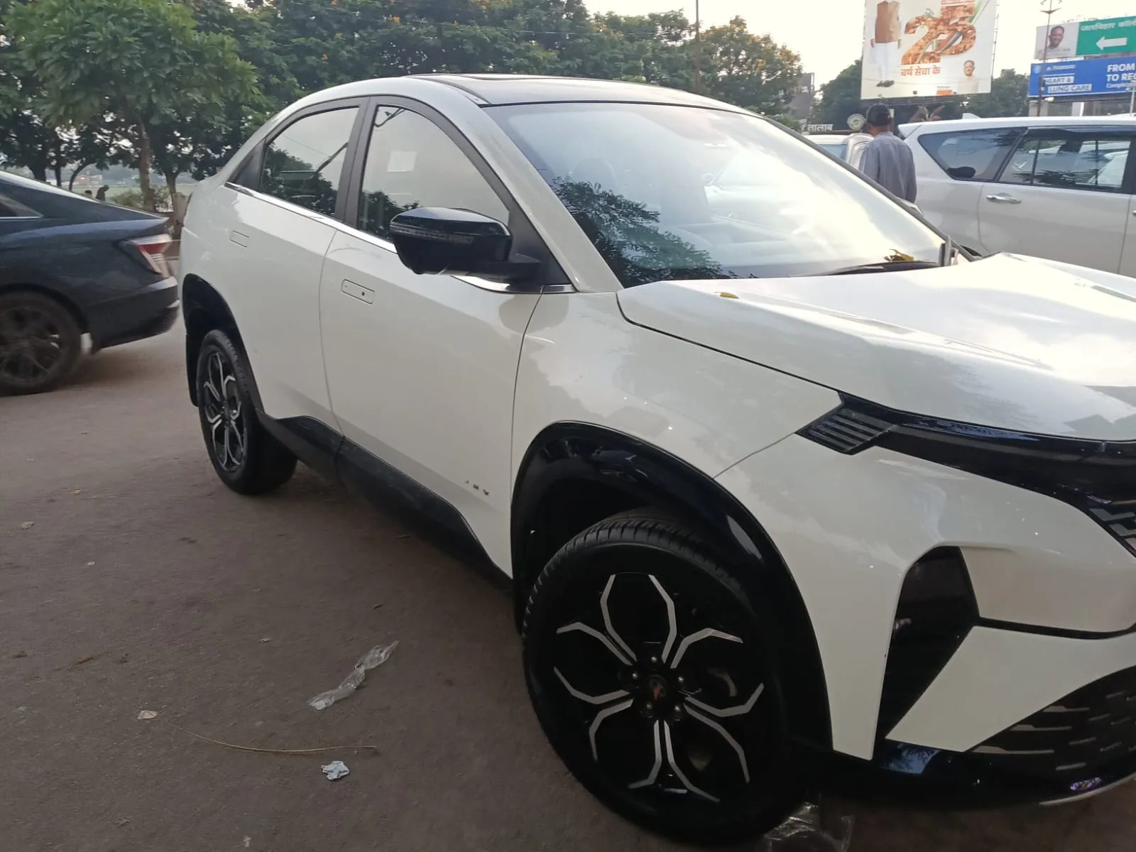 TATA MOTORS CURVV 2025 thumbnail 2