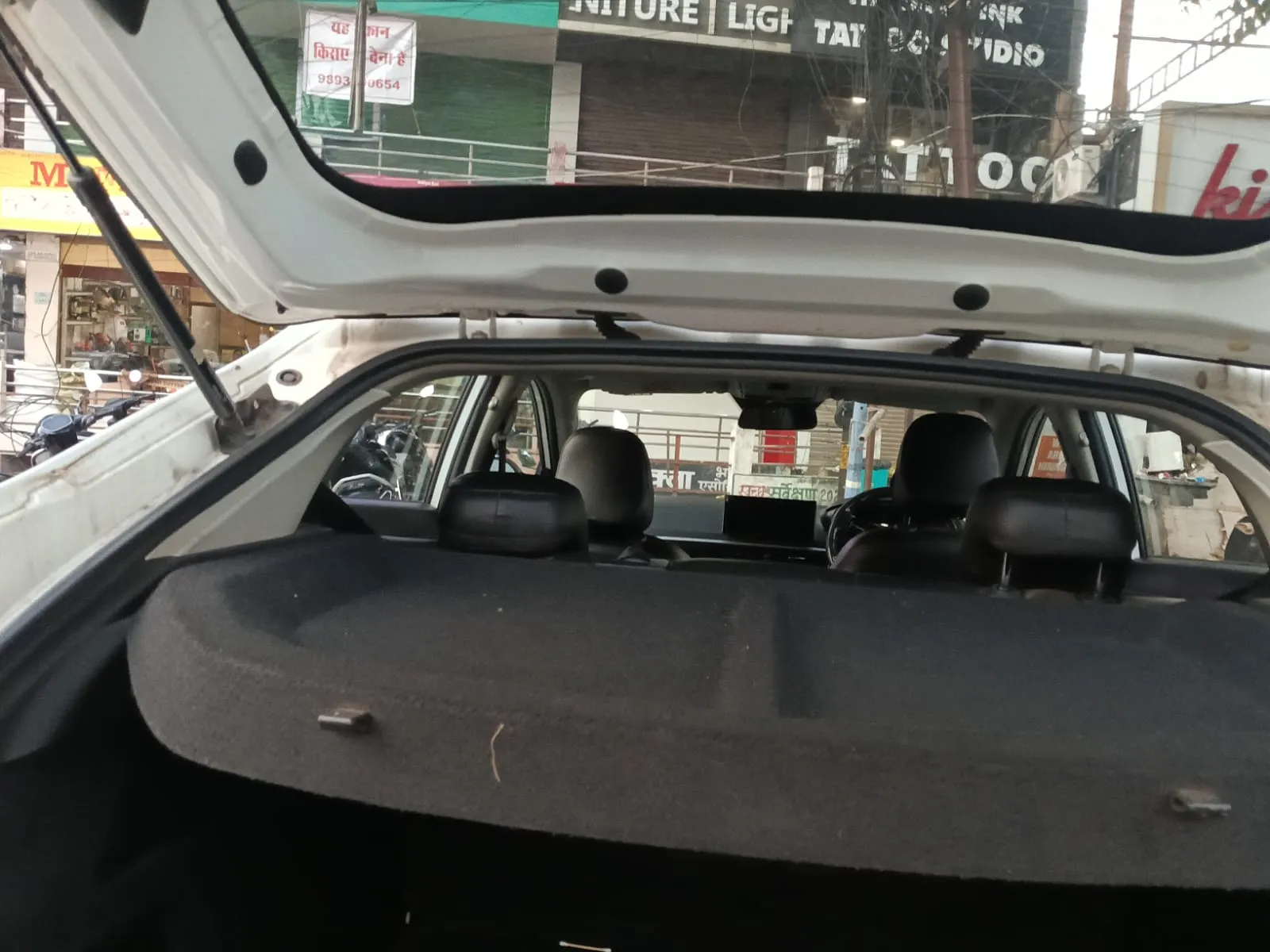TATA MOTORS CURVV 2025 thumbnail 8
